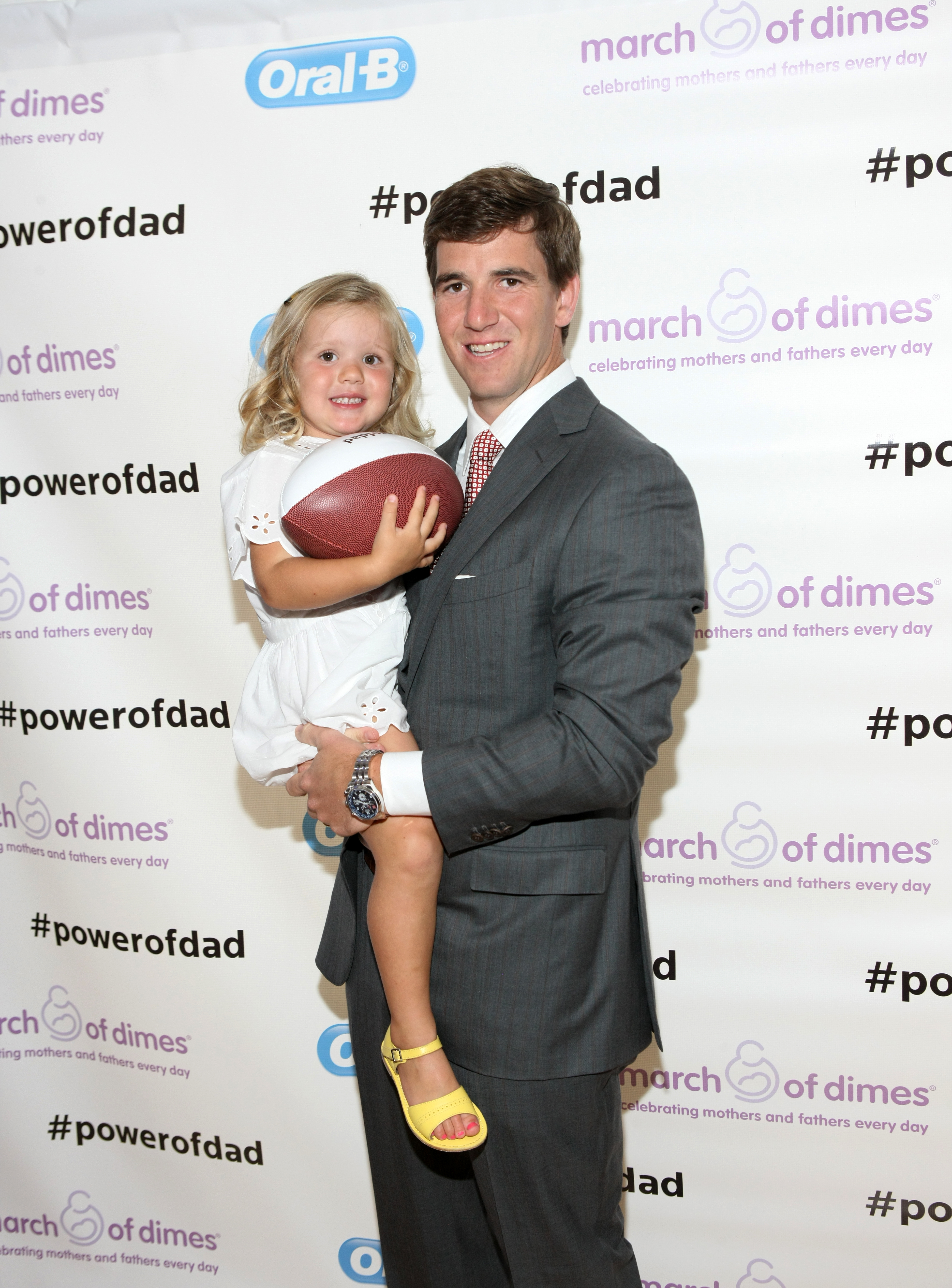 Interviewing Eli Manning and Celebrating the #PowerofDad « THE MOMMY AVENGER3744 x 5064